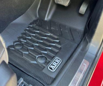 Коврики резиновые ARB Toyota Hilux 15+ (перед+зад) 44080103